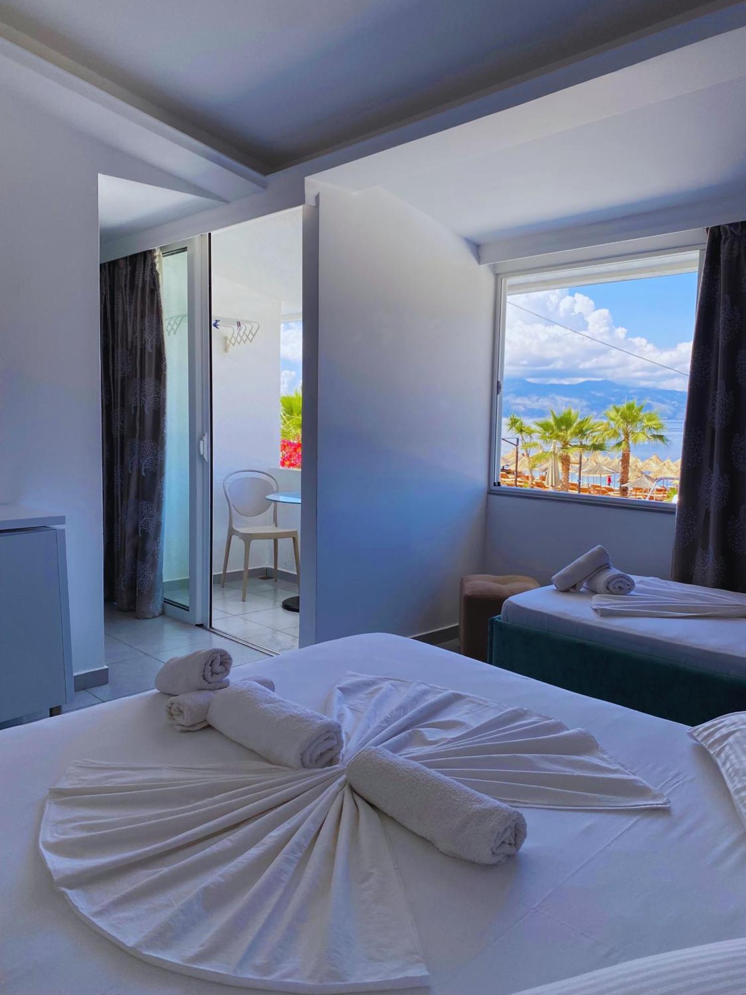 Santa Paola Sarandë