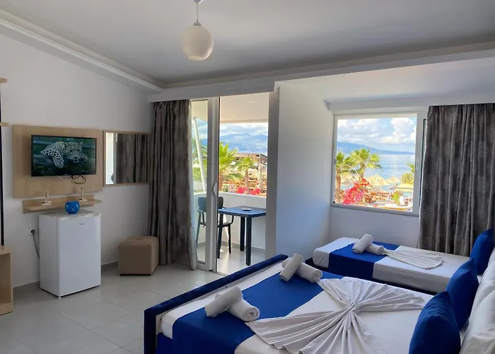 Santa Paola Apartments